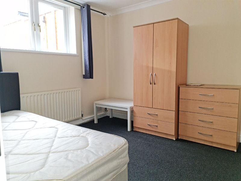 Lynwood Walk Harborne